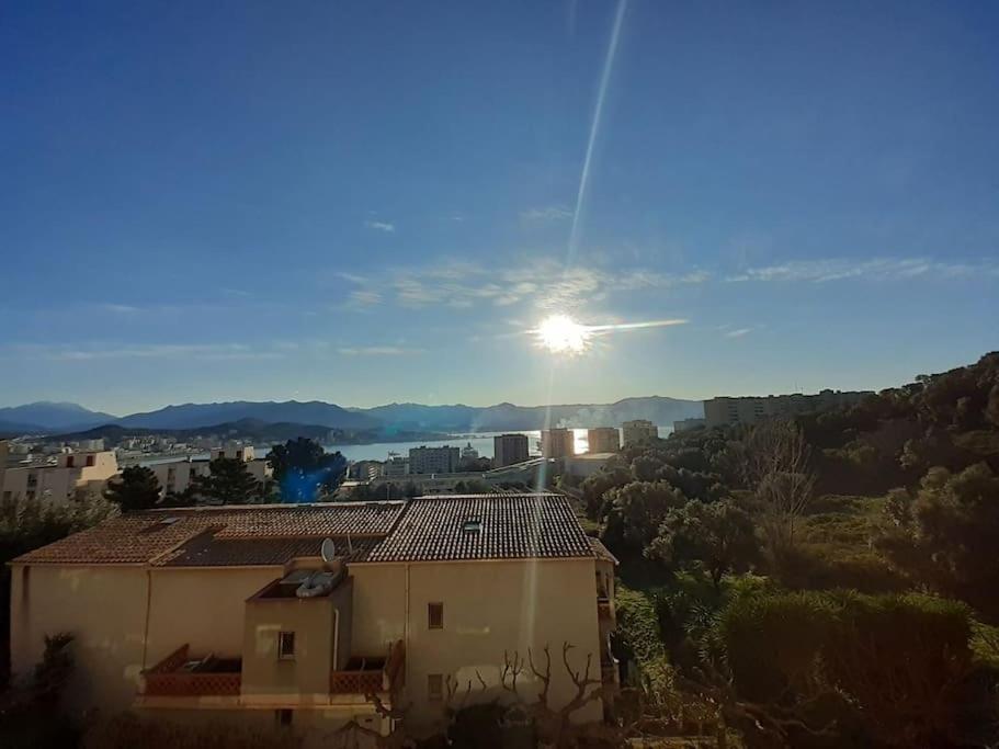Appartement Vue Mer Avec Parking Ajaccio  Esterno foto