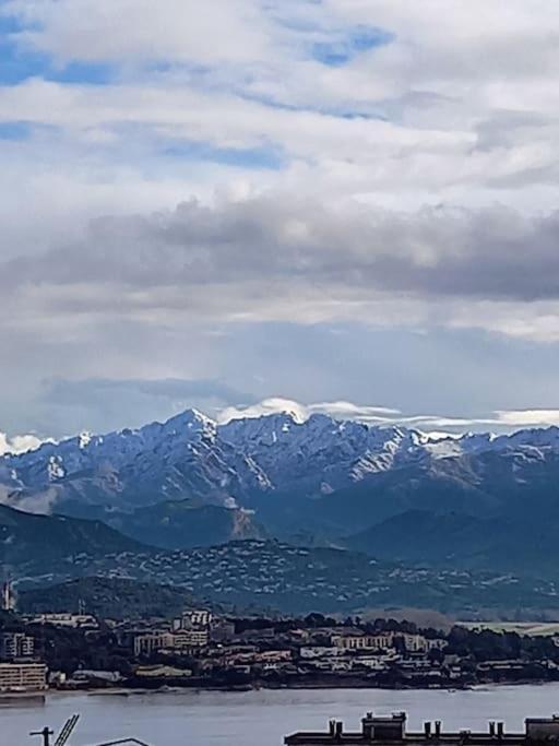 Appartement Vue Mer Avec Parking Ajaccio  Esterno foto